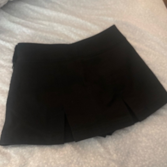 URBAN OUTFITTERS BLACK Y2K SKORT - Picture 5 of 5